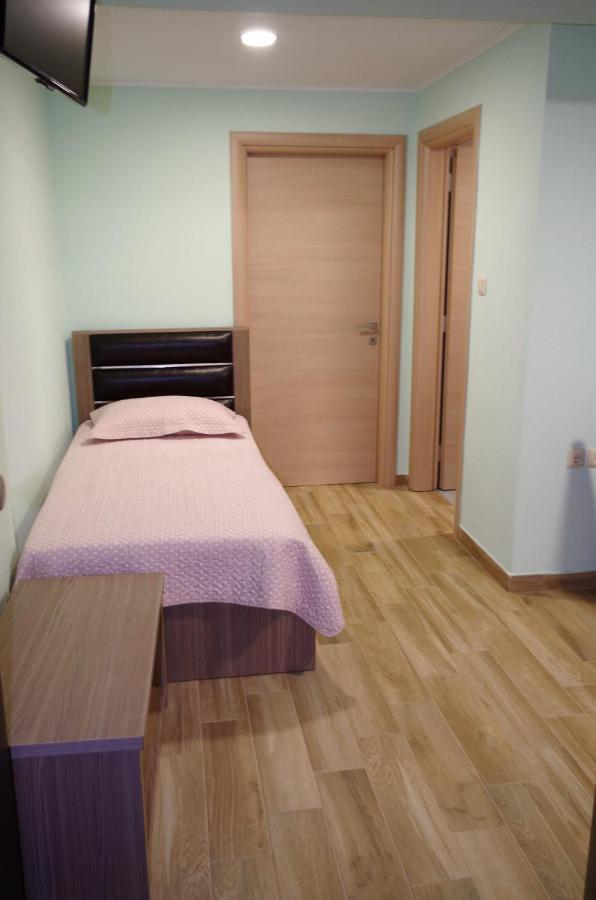 Anesis Luxury Apartments Skala Sotiros Ngoại thất bức ảnh