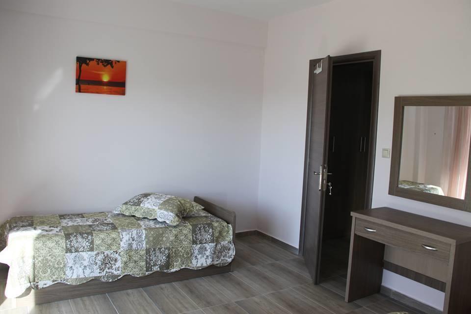 Anesis Luxury Apartments Skala Sotiros Ngoại thất bức ảnh