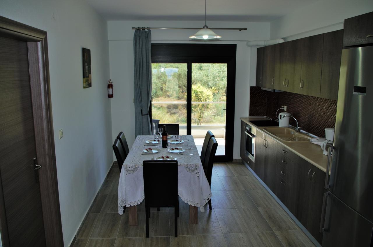 Anesis Luxury Apartments Skala Sotiros Ngoại thất bức ảnh