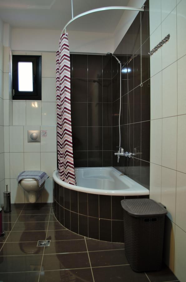 Anesis Luxury Apartments Skala Sotiros Ngoại thất bức ảnh
